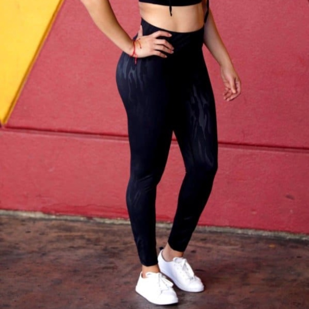 GRRRL FIRE ONYX LEGGINGS, Size Amanda/Heather